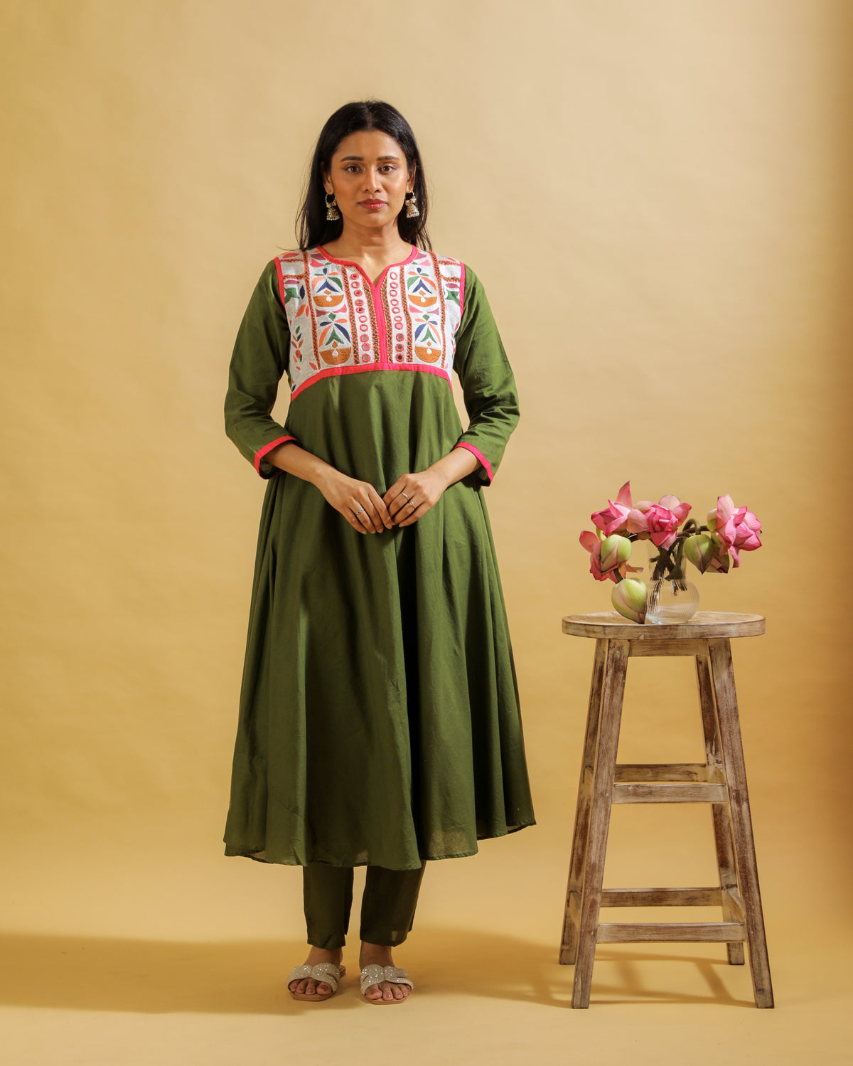 Olive Green Kurta Set with Contrast Dupatta