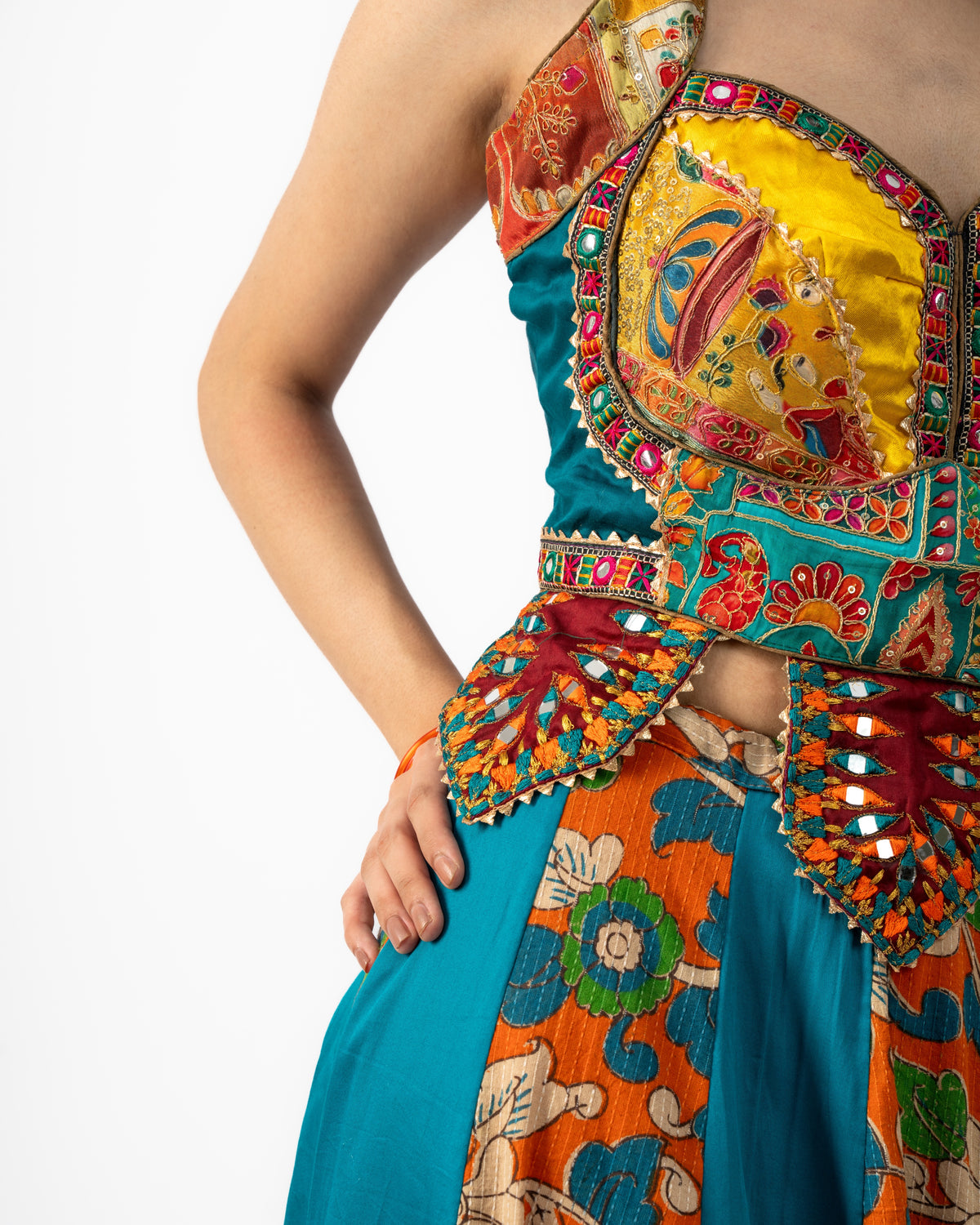 Raas Firozi Rang