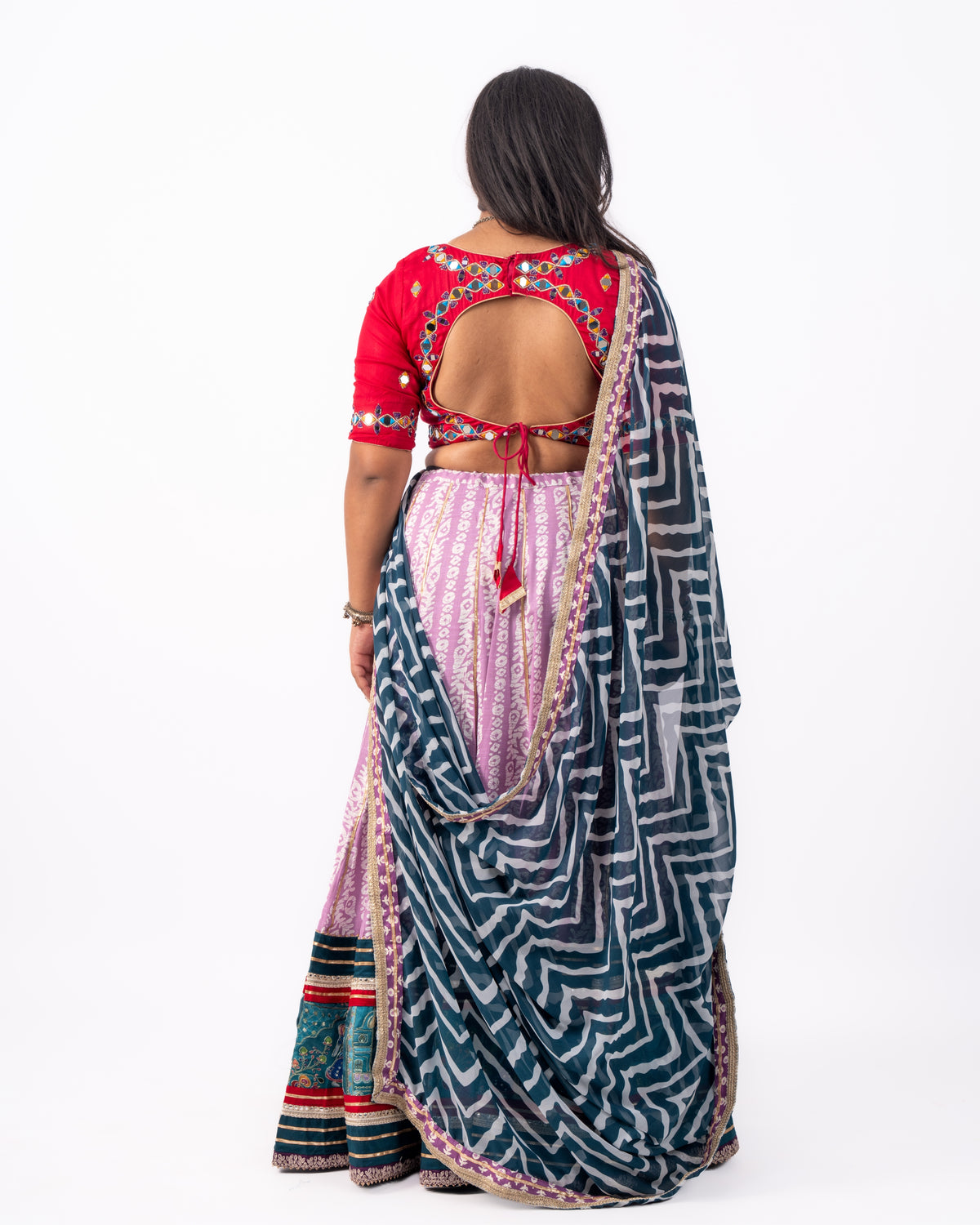 Raas Gulabi Leher Chaniya Choli