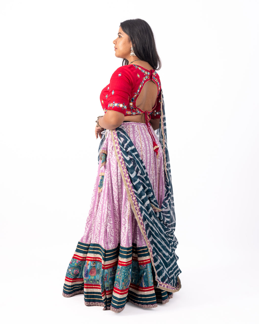 Raas Gulabi Leher Chaniya Choli